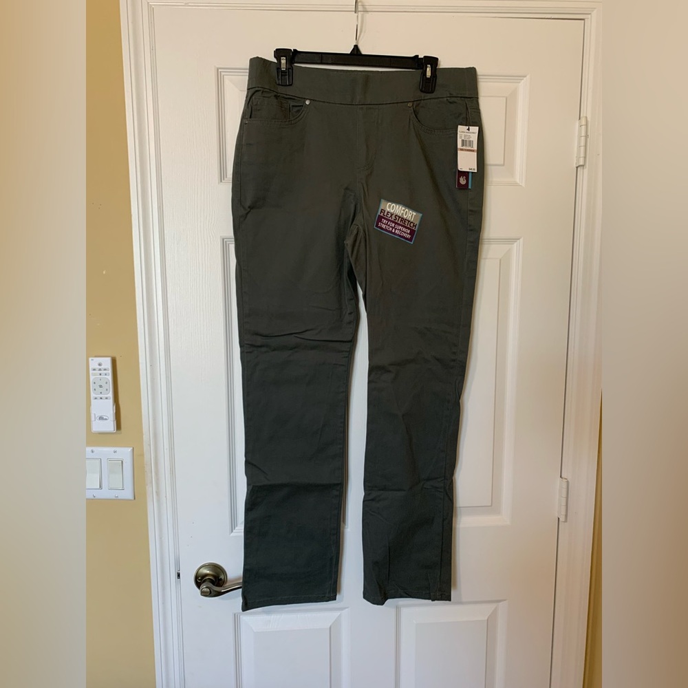 NWT Gloria Vanderbilt Avery‎ Straight Leg Pants Gray Size 12 Minimalist Casual